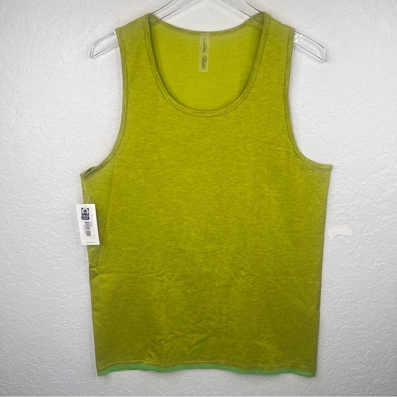 Outdoor Voices Men’s Green Apple Seamless Pique Tank Top Size Large - Picture 12 of 12